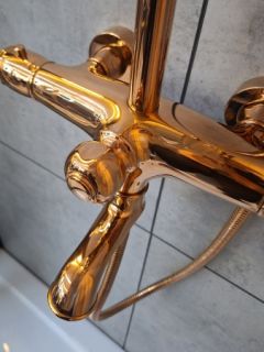 Душевая система с термостатом AltroBagno Beatrice 030403 R Or золото розовое